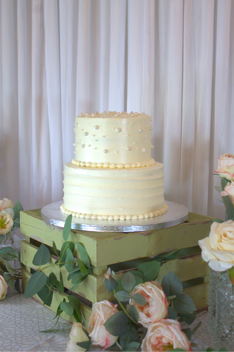 Ivory Pearl Wedding Cake