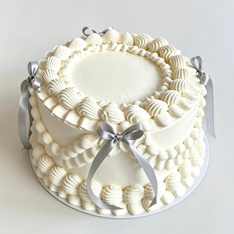Vintage Round Bow Cake