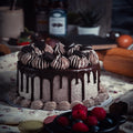 6" Oreo Drip Cake